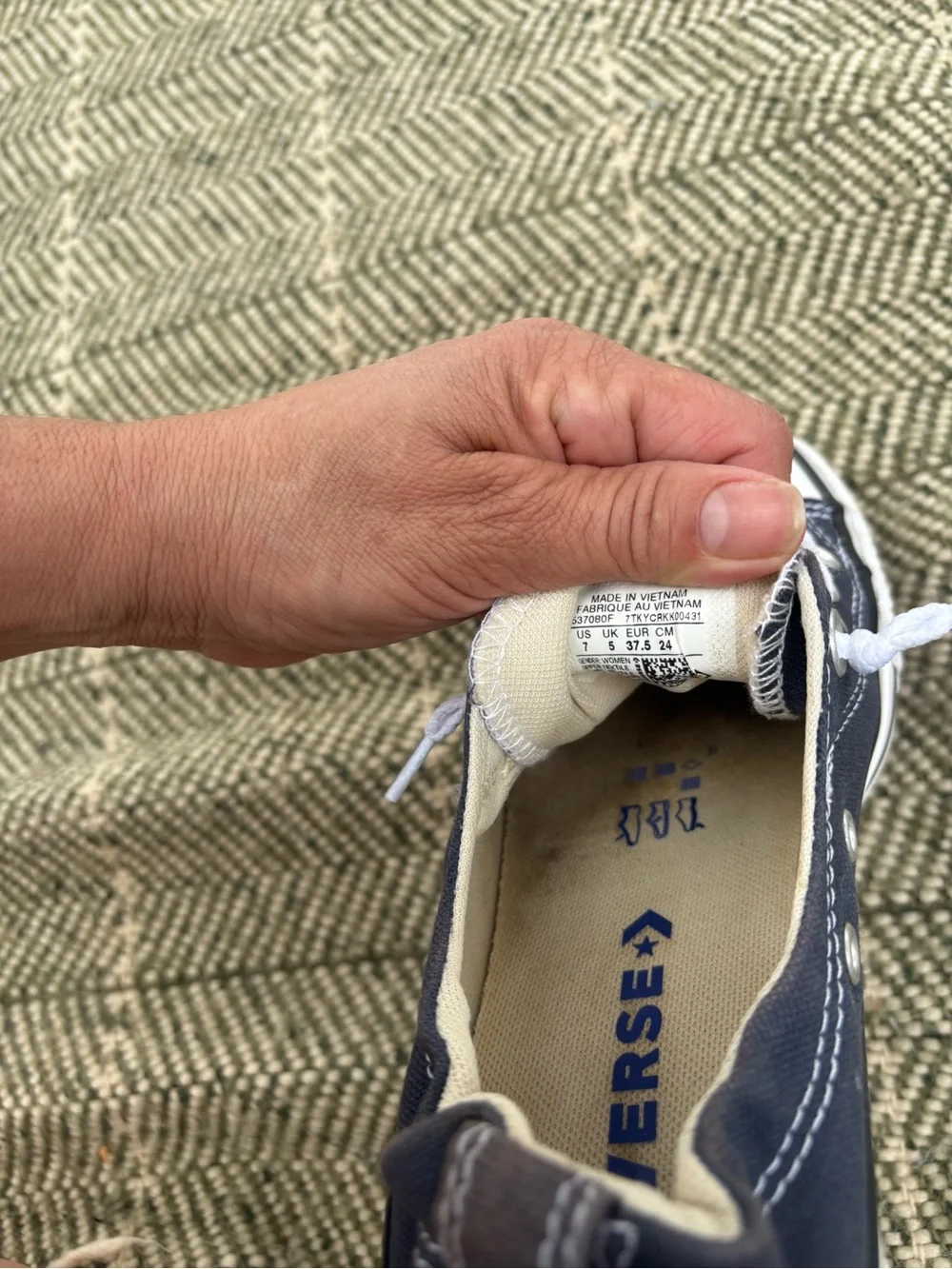 Converse  Sneakers in Navy with White Accents